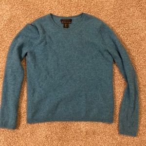 Tahari 100% Cashmere Sweater